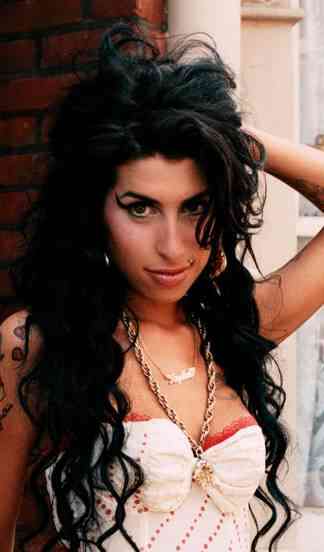 Amy Winehouse ricoverata per disidratazione