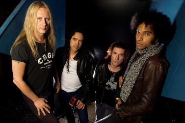 Alice In Chains: “Black Gives Way To Blue” è il titolo del nuovo album
