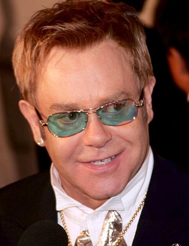 Elton John omaggia  Liz Taylor (video)
