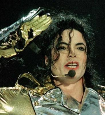 Il programma sull’autopsia di Michael Jackson non andrà in onda