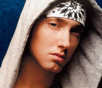 Eminem torna al cinema con “Random acts of violence”