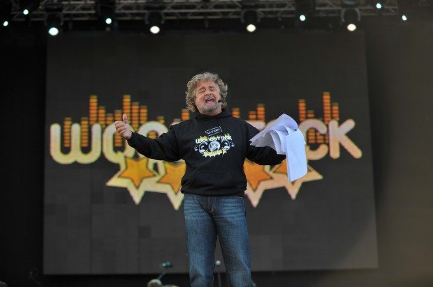 Beppe Grillo woodstock 5 stelle