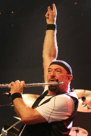 IAN ANDERSON