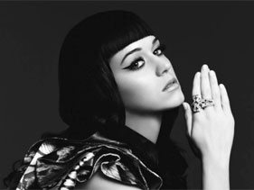 Katy Perry svela le prime immagini di “E.T.”il nuovo singolo