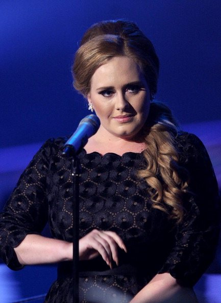 Adele trionfa ai VMA 2011