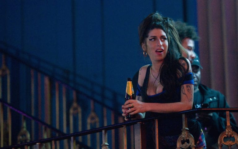 Amy Winehouse raccontata da Nas, insieme per “Like Smoke”