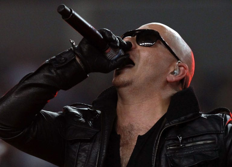 Pitbull comporrà il tema principale del film Men in Black III