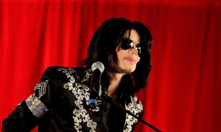 Michael Jackson: attacco hacker agli archivi della Sony, rubati inediti