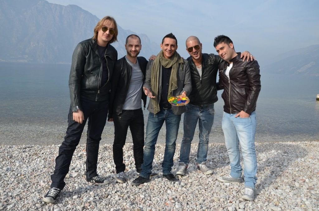 Modà, il video di un pittore Modà, il video di un pittore