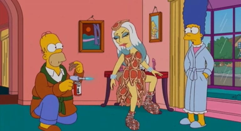 Lady Gaga approda in casa Simpson