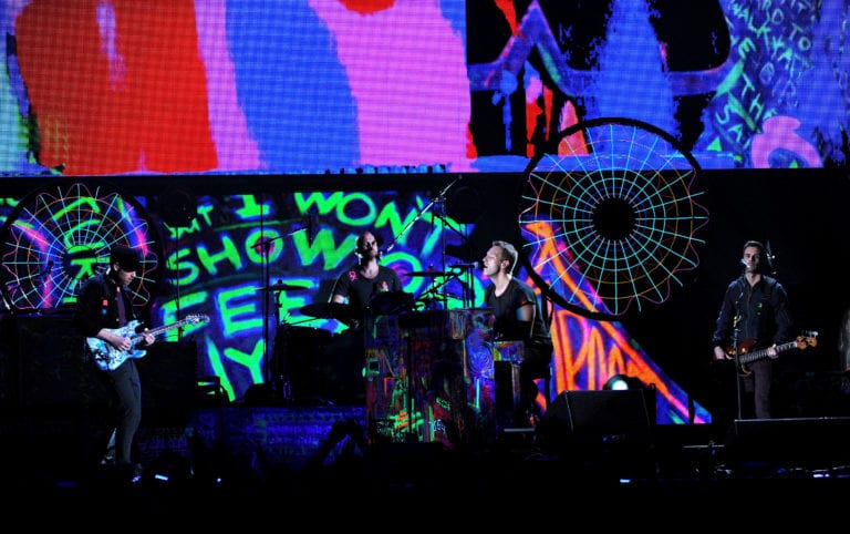 Coldplay, il video di “Hurts Like Heaven” nuovo singolo da Mylo Xyloto