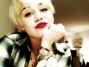 Miley sorride al suo fandom
