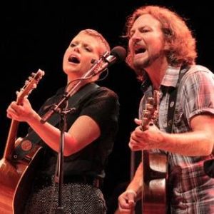 Eddie Vedder Natalie Maines