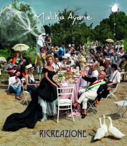 MALIKA AYANE Ricreazione cover bassa