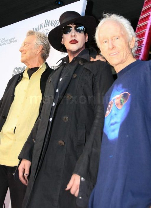Marilyn Manson con Robby Krieger e Ray Manzarek: il mito ‘The Doors’ live a Los Angeles