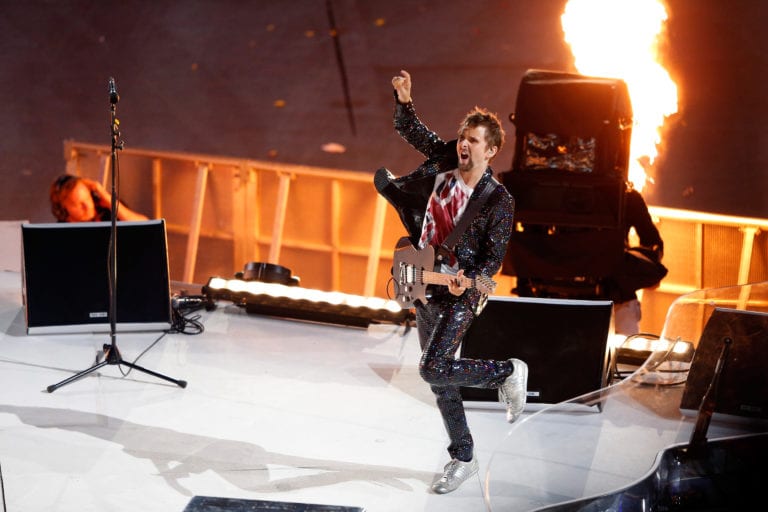 I Muse chiudono l’iTunes Festival con “Survival”