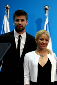 Shakira e Piqué | © GALI TIBBON/AFP/GettyImages