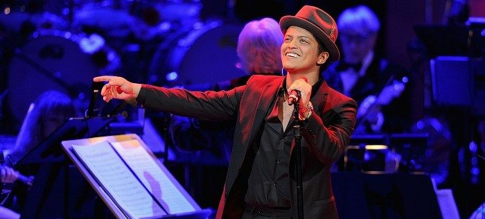 Bruno Mars live a Milano per l’unica data italiana del tour