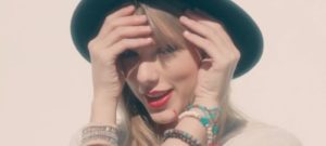 Taylor Swift - "22" - Screenshot