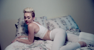 Miley Cyrus - We Can't Stop - Screenshot