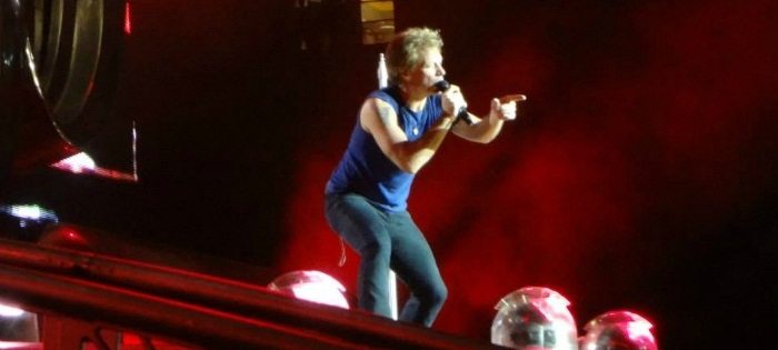 Jon Bon Jovi in concerto a Milano commosso dal calore di San Siro
