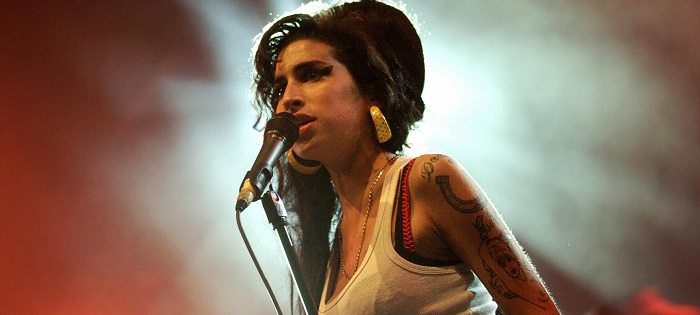 I 30 anni di Amy Winehouse, la musica si prepara a ricordarla