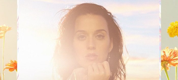 Katy Perry anni ’90 con “Walking On Air” svela la tracklist di “Prism”