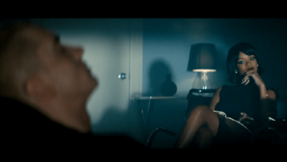 Eminem e Rihanna - Screenshot del video "The Monster"