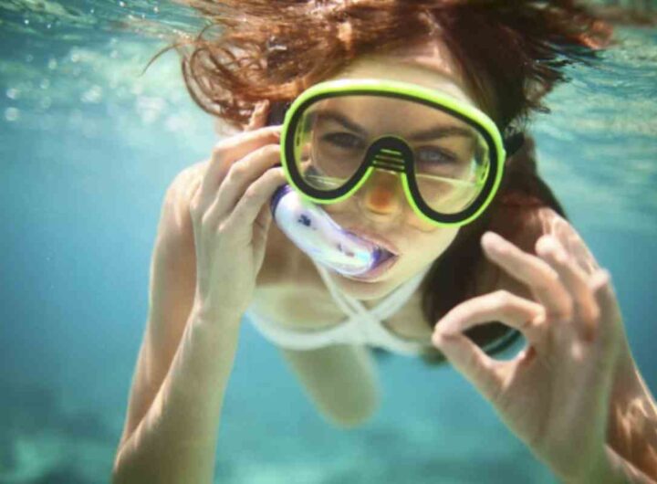 A circa un’ora da Roma, si trova un vero e proprio paradiso naturale, un angolo di Sardegna che richiama le atmosfere della Polinesia Francese, con acque cristalline e sabbia finissima.