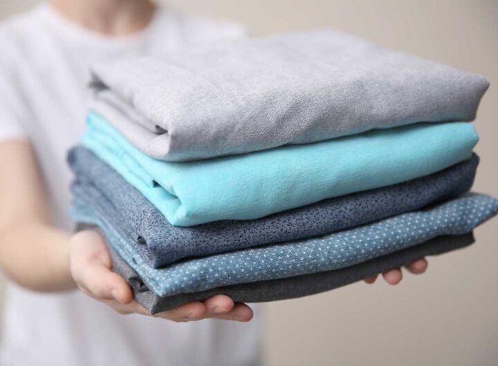 Vestiti piegati cosa significa