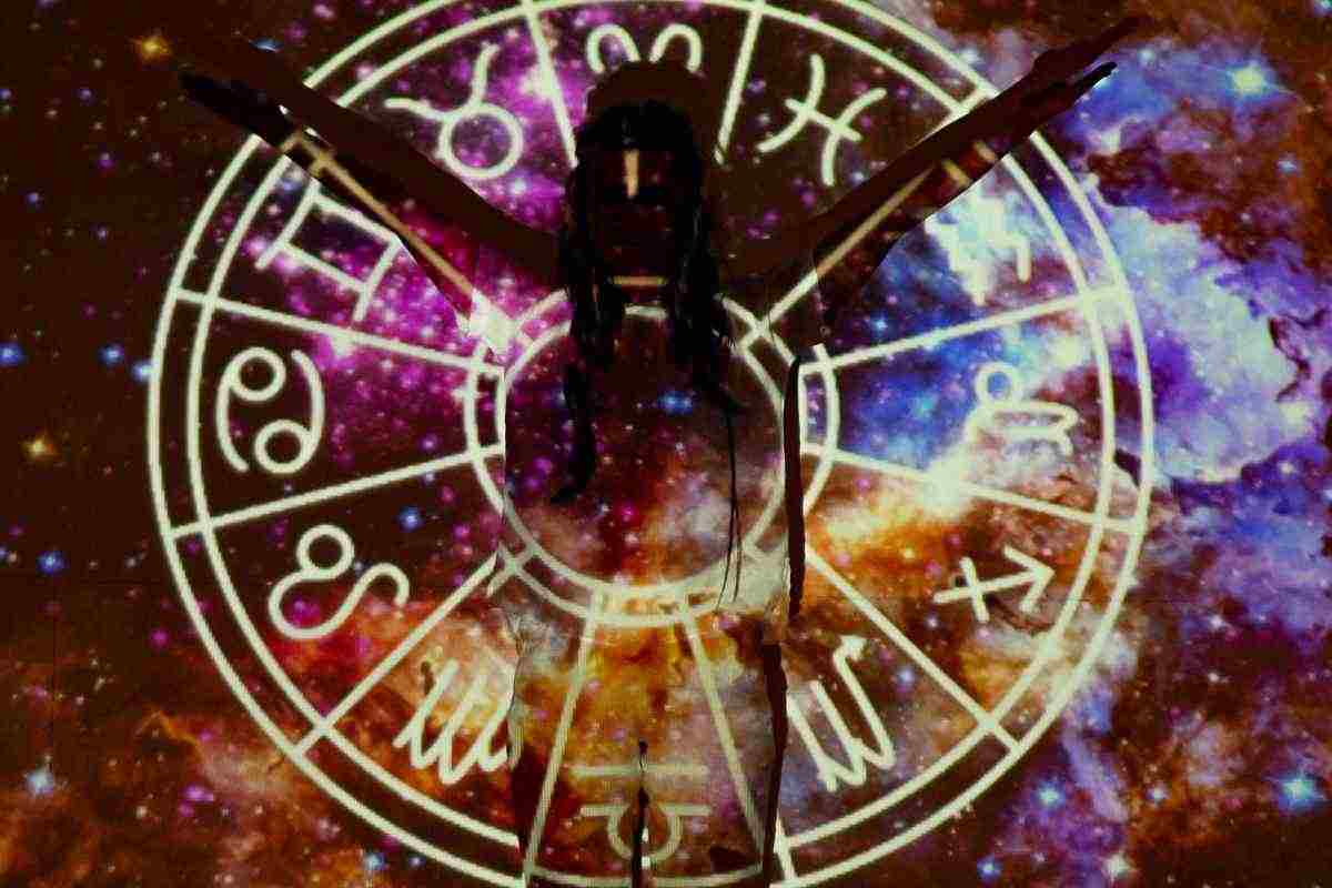 Oroscopo, crisi profonda in arrivo: Mercurio e Saturno cambiano tutto, ecco i dettagli