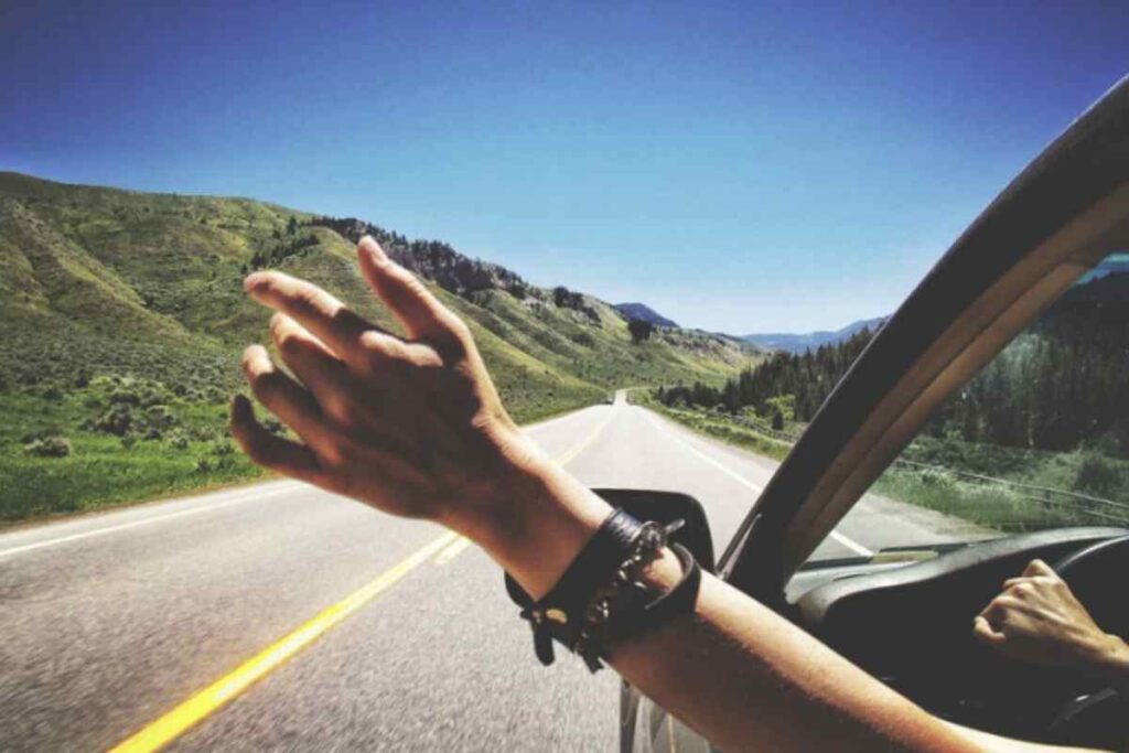 Questo piccolo comune, situato a 978 metri sul livello del mare, è un autentico scrigno di storia, natura e tradizioni, un luogo dove passato