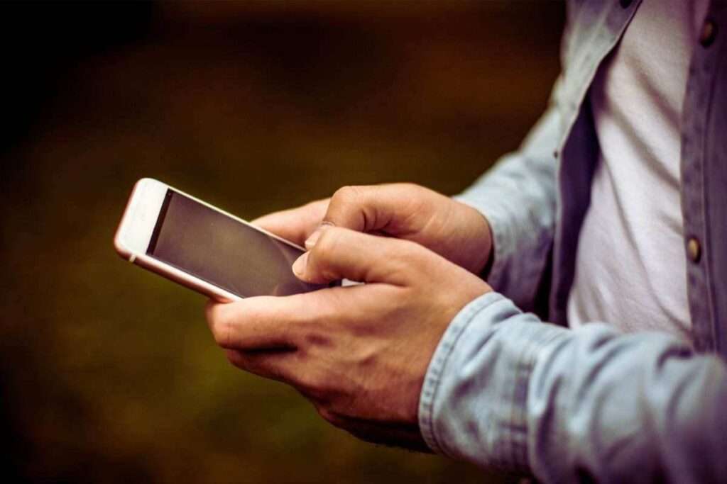 Offerta imperdibile, smartphone con fotocamera top a metà prezzo