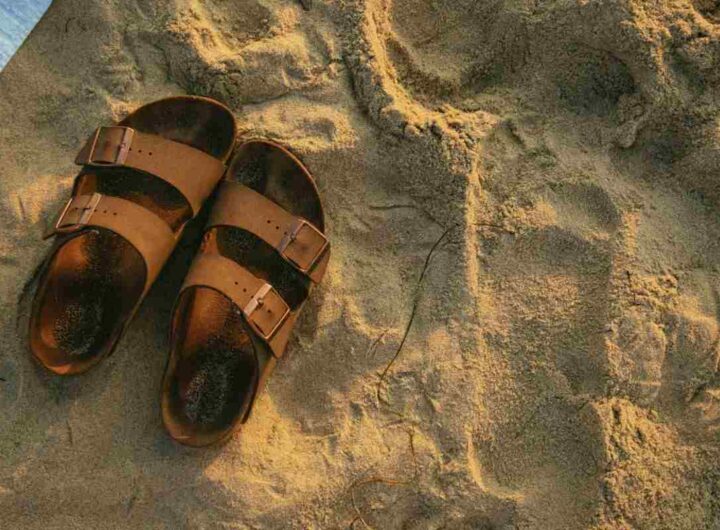 sandali come farli tornare come nuovi dopo l'estate