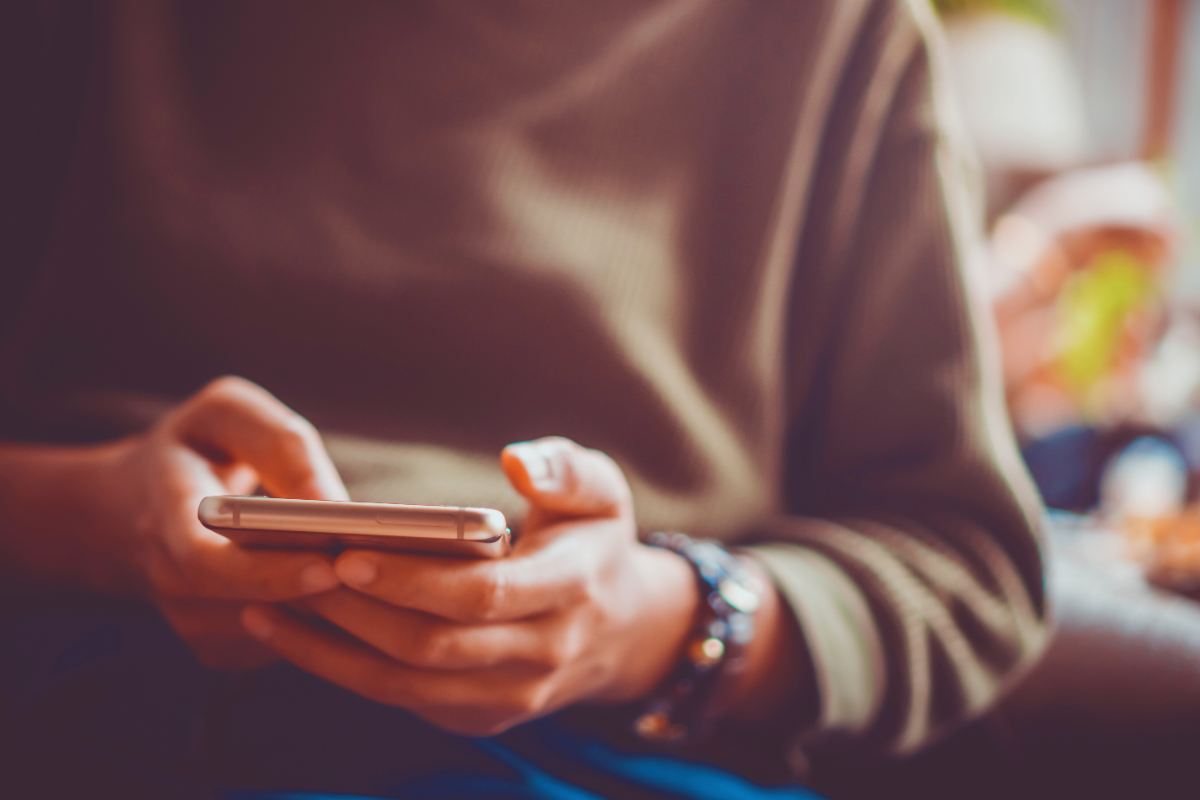 Offerta imperdibile, smartphone con fotocamera top a metà prezzo