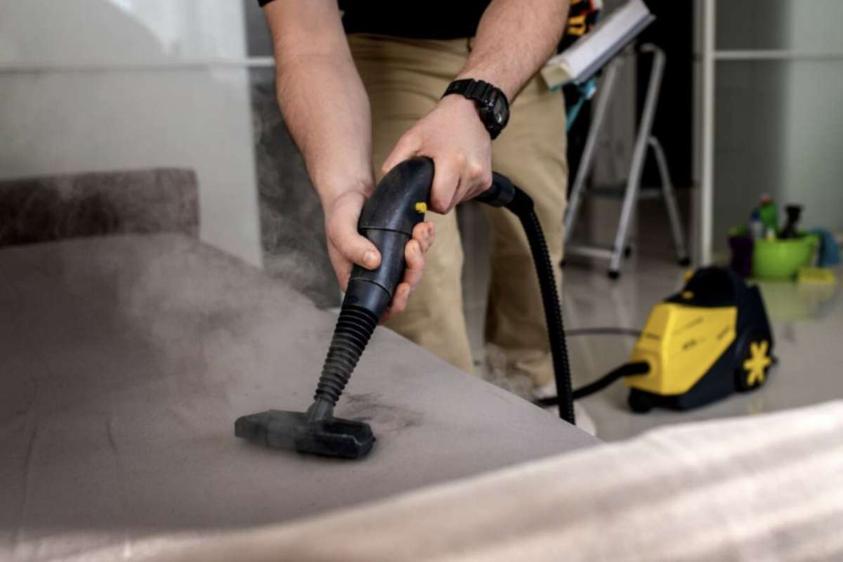 Il Parkside Performance si distingue per la sua adattabilità a una vasta gamma di situazioni. Oltre alla pulizia ordinaria di pavimenti e tappeti