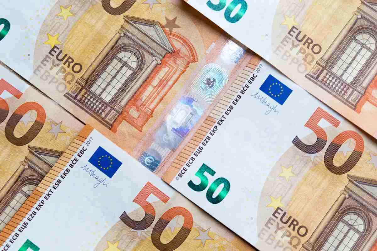 Bonus 1000 euro in base all'ISEE