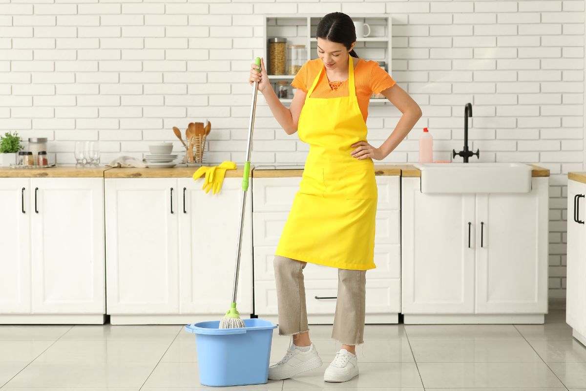 Trucchi per pavimento pulito e profumato