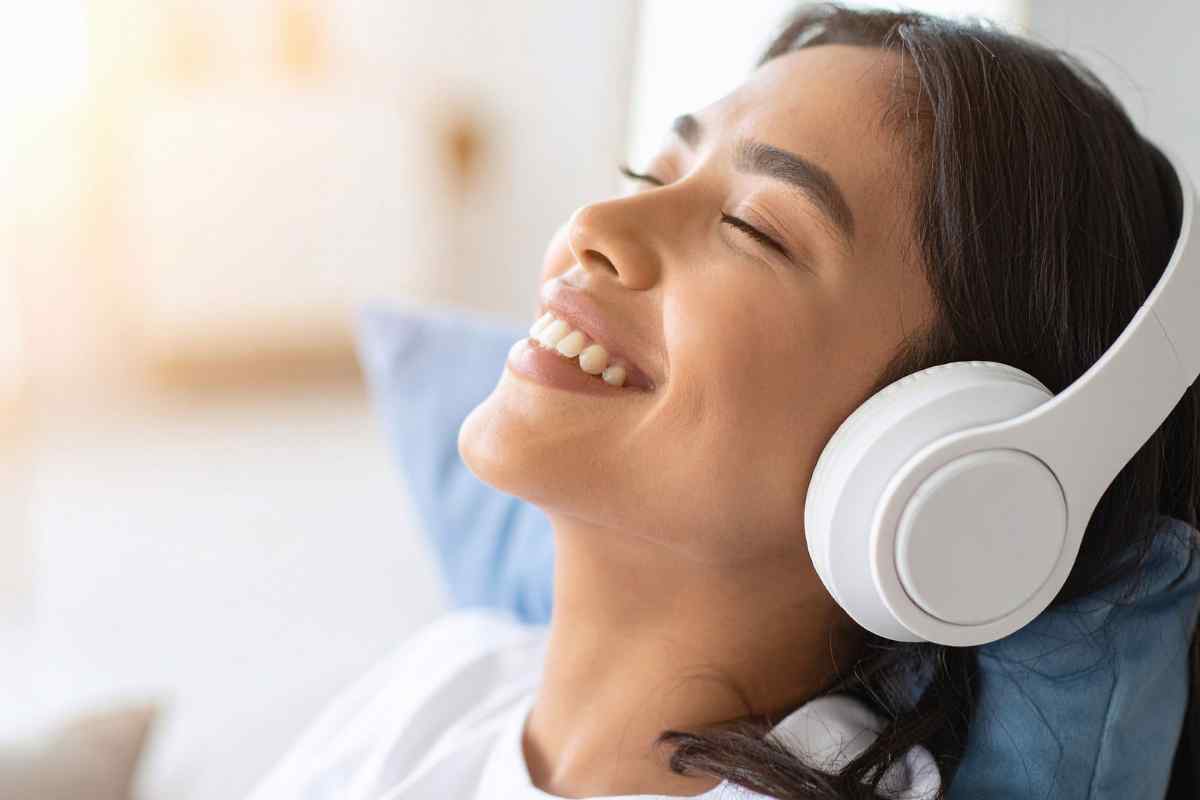 La classifica dei 10 artisti italiani più ascoltati all'estero