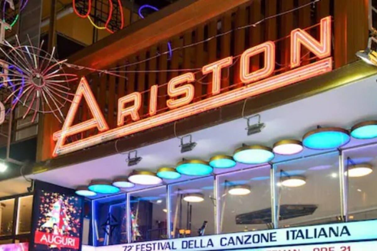 Il teatro Ariston di Sanremo, sede del Festival della Canzone Italiana