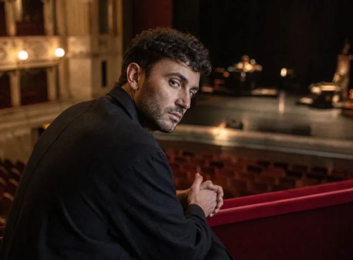 Carl Brave in tour teatrale: Un'altra stupida Odissea
