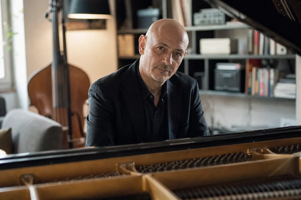 Joe Barbieri porta Cantabile dal vivo: tour con archi e legni